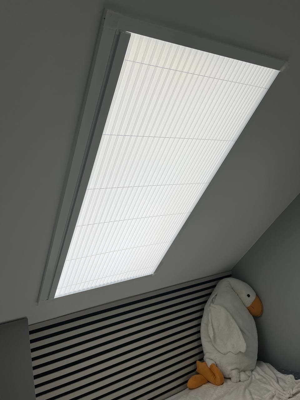 Moskitiera plisowana na okno dachowe